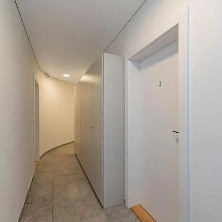 Minimalist Studio By Hostlovers *