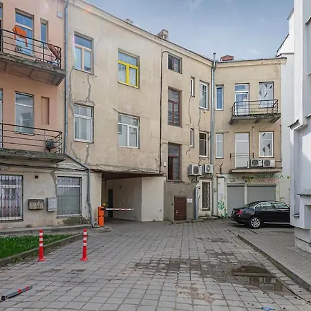 Apartment Minimalist Studio By Hostlovers Kaunas
