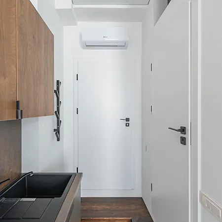 Minimalist Studio By Hostlovers *