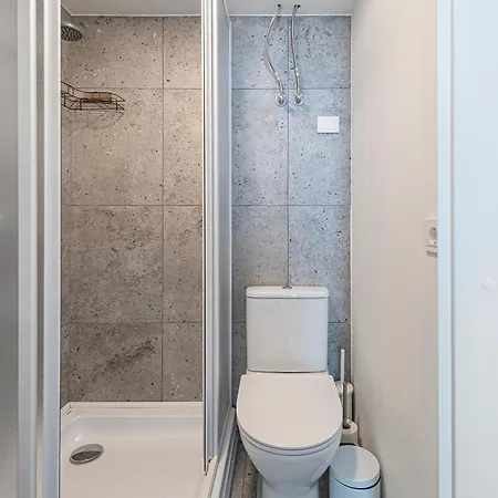 Apartment Minimalist Studio By Hostlovers