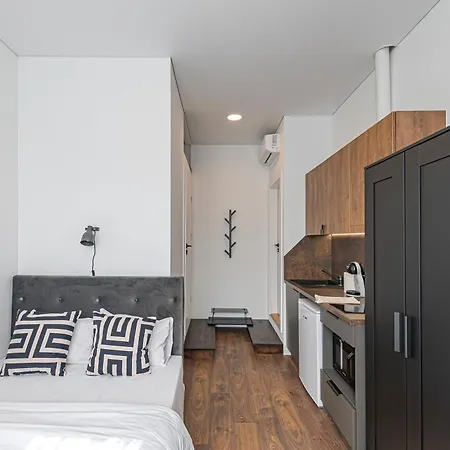 Apartment Minimalist Studio By Hostlovers Kaunas
